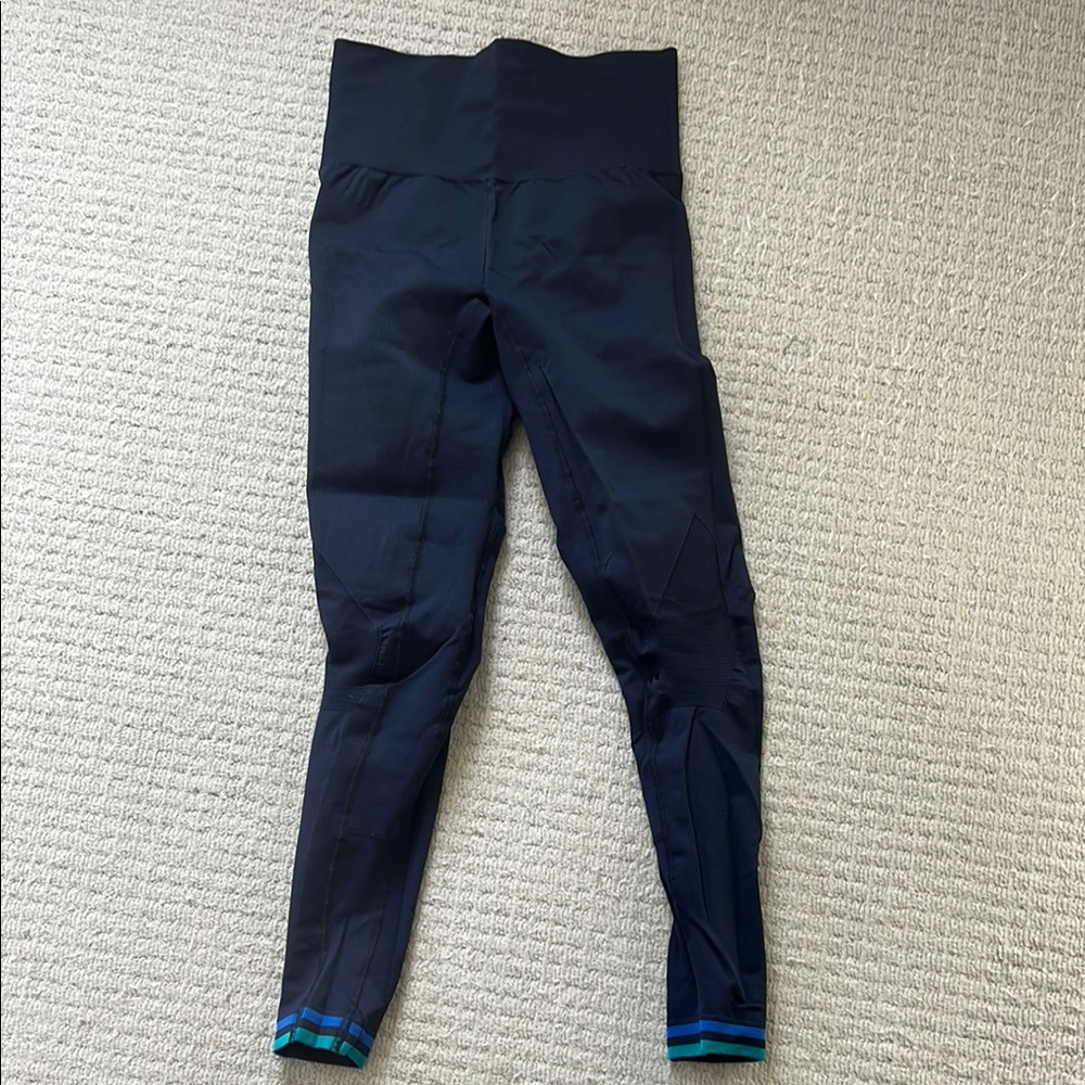LNDR Leggings - Navy Blue